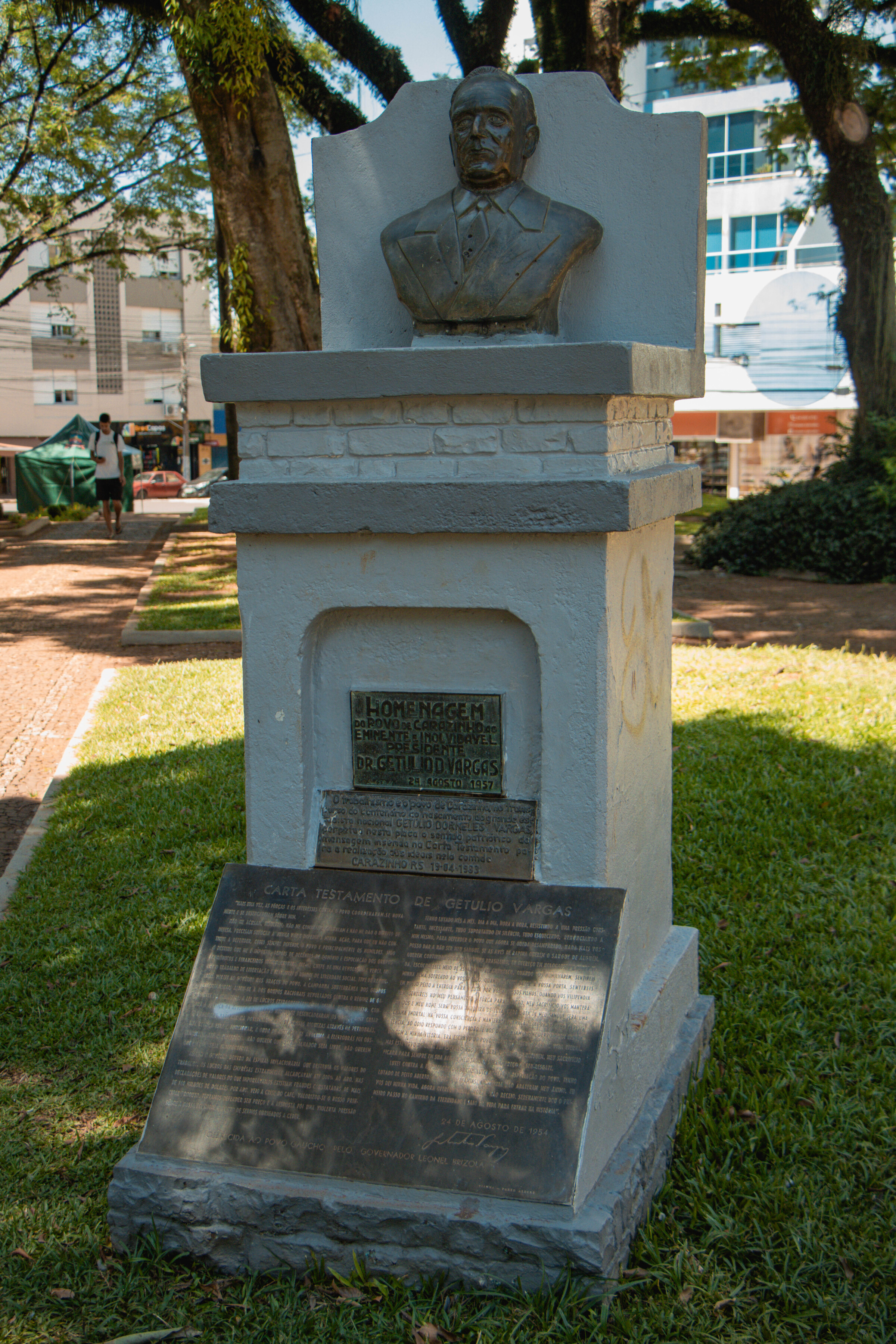 PRAÇA (5).jpg