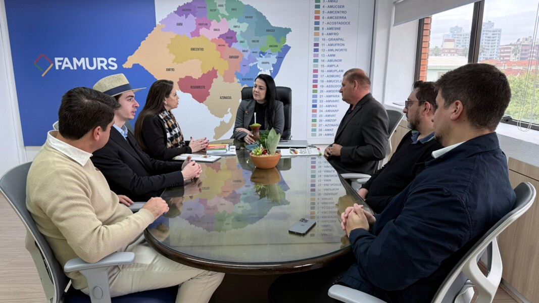 Parceria em prol do turismo: COMAJA e FAMURS alinham ações para fortalecer o setor na região